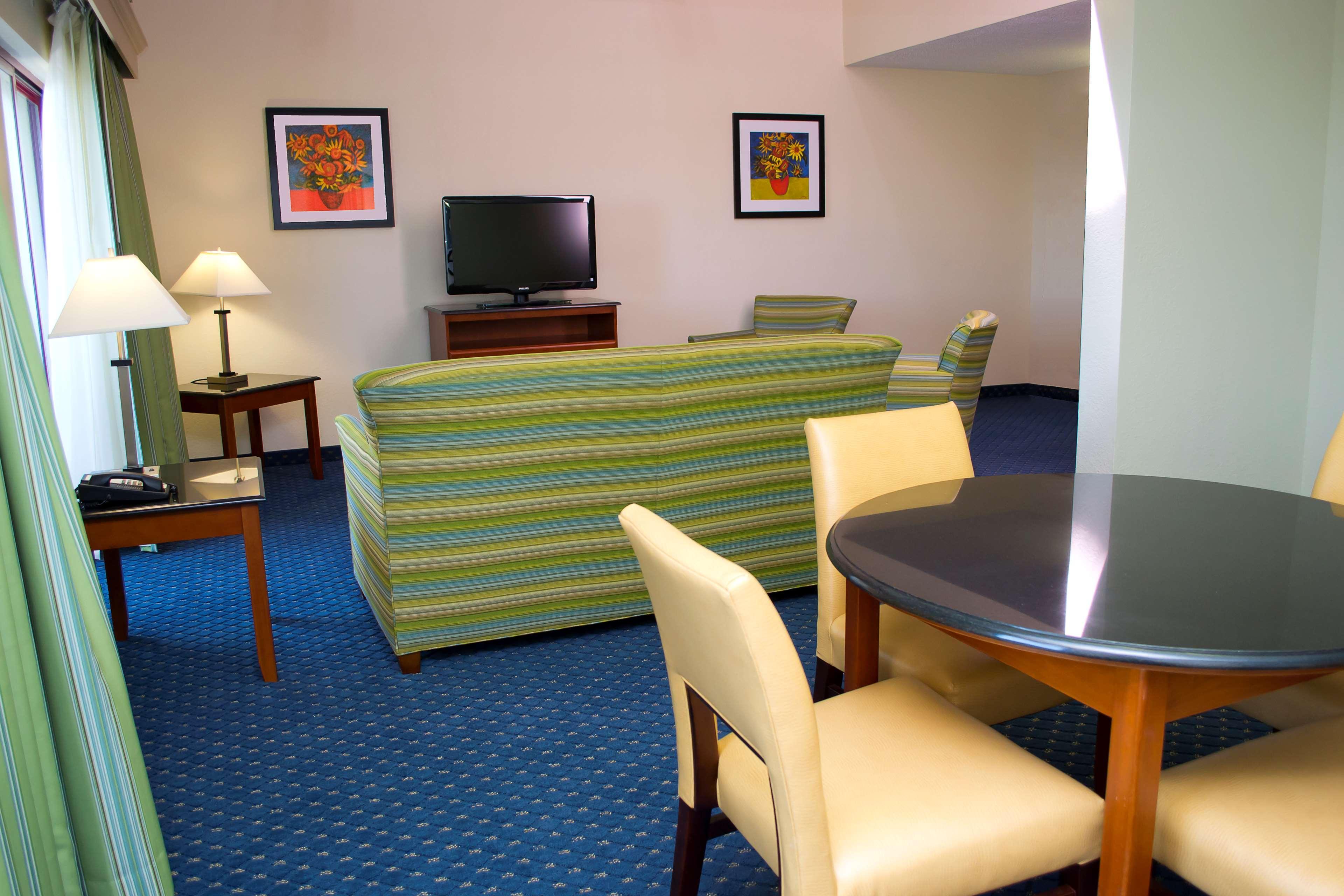 Radisson Hotel ブランソン 部屋 写真