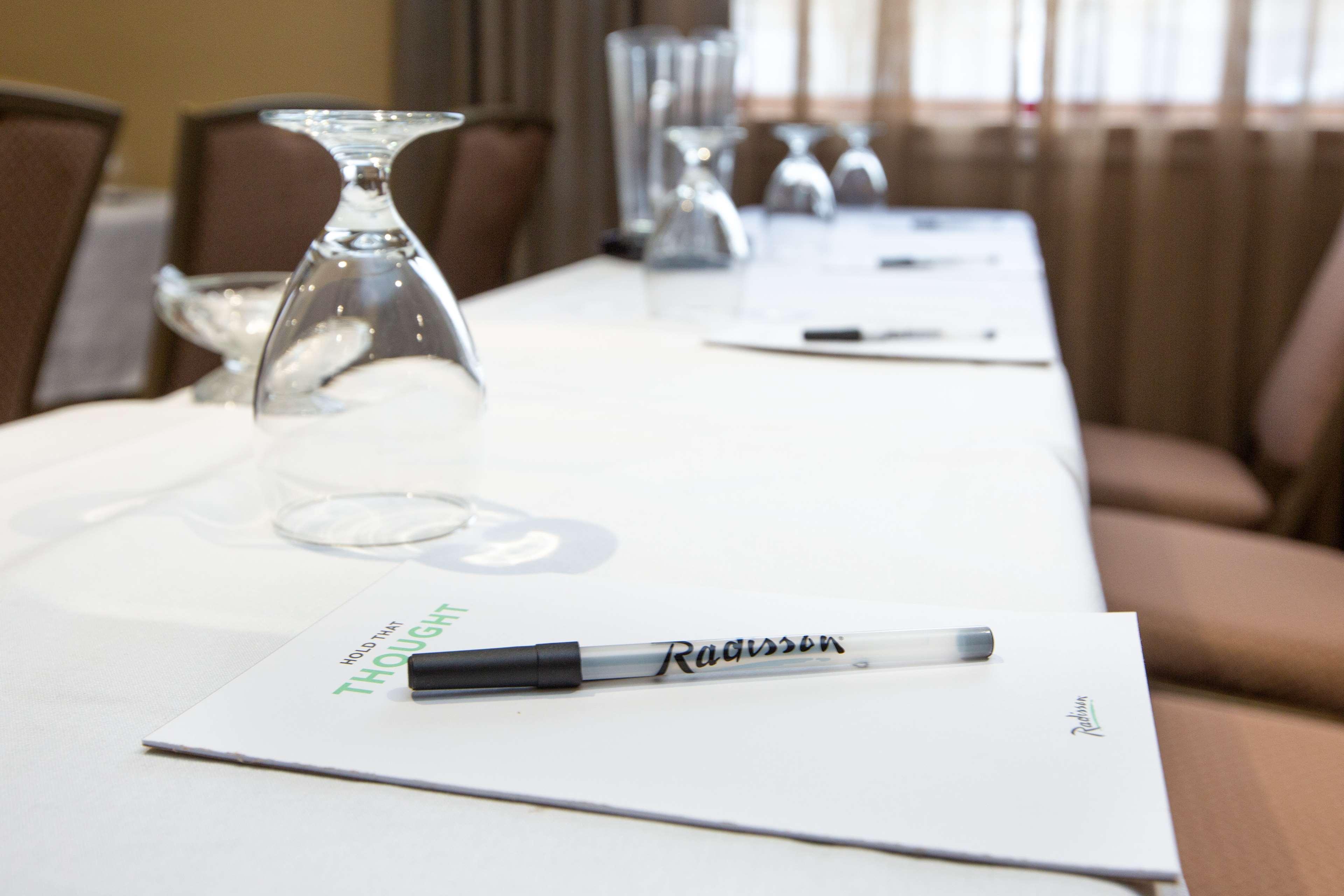 Radisson Hotel ブランソン エクステリア 写真